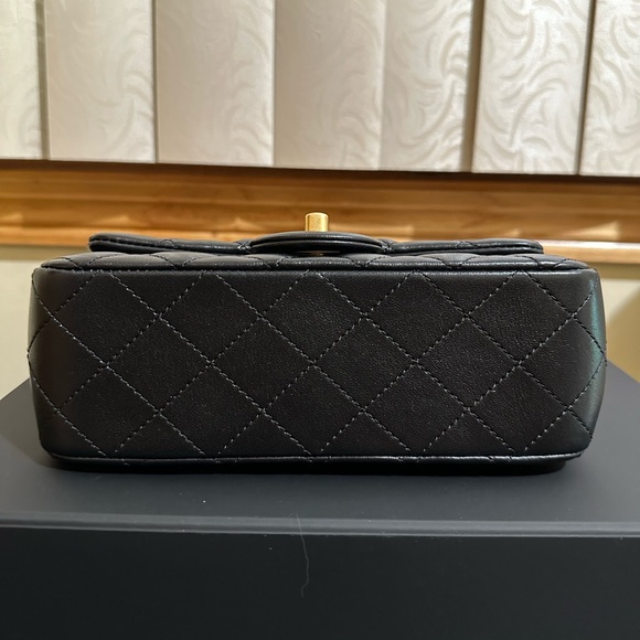 Chanel NIB Pearl Crush Black Mini Rectangle in Age Gold Hardware - Picture 8 of 11